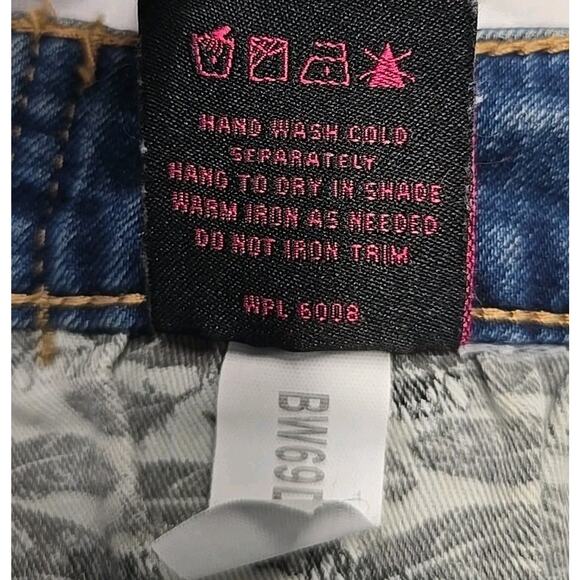 Rock & Roll Denim Mini Skirt Sz 28 Raw Hem Distressed Festival Western Cowgirl - Picture 7 of 9